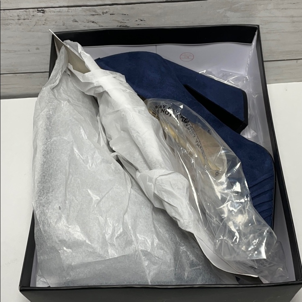 Woman block heel pumps